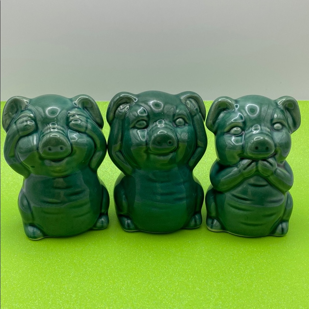 “See No Evil Hear No Evil Speak No Evil” Ceramic Green Piggies